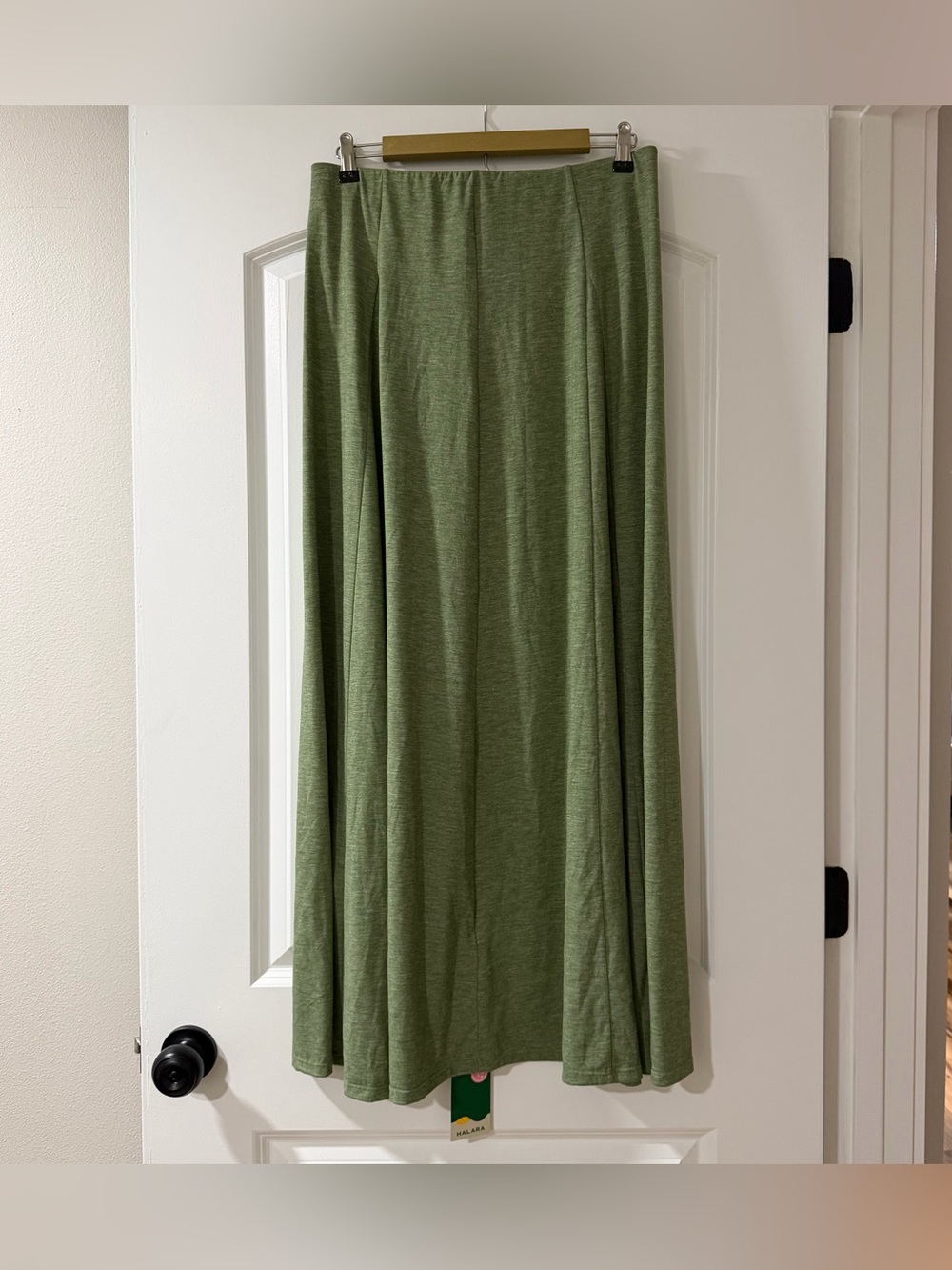 NWT Halara High Waisted Side Zipper Green Maxi Casual Flare Skirt Size Large